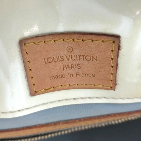 💯 LOUIS VUITTON LV ReadePM Cream Vernis Hand Bag - Picture 8 of 10
